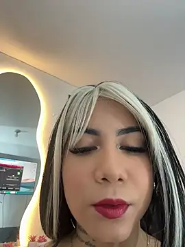 Snapshot of Pamela23x chatting on 06-14-26, 01:34 Pamela23x online show from 06-14-26, 01:34