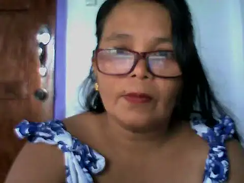 Snapshot of Flowerblossom123 chatting on 05-11-26, 08:05 Flowerblossom123 online show from 05-11-26, 08:05