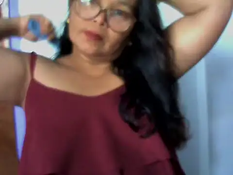 Snapshot of Flowerblossom123 chatting on 05-29-26, 04:07 Flowerblossom123 online show from 05-29-26, 04:07