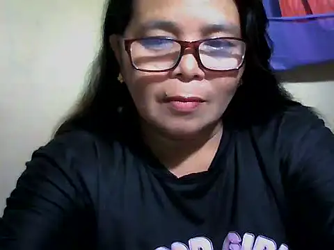 Snapshot of Flowerblossom123 chatting on 05-09-26, 11:57 Flowerblossom123 online show from 05-09-26, 11:57