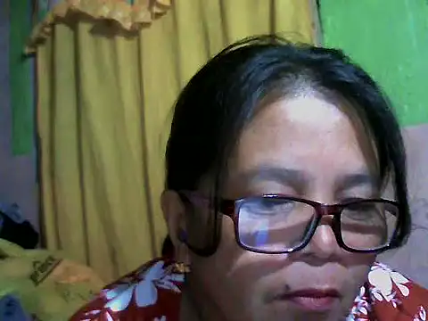 Snapshot of Flowerblossom123 chatting on 05-05-26, 07:06 Flowerblossom123 online show from 05-05-26, 07:06