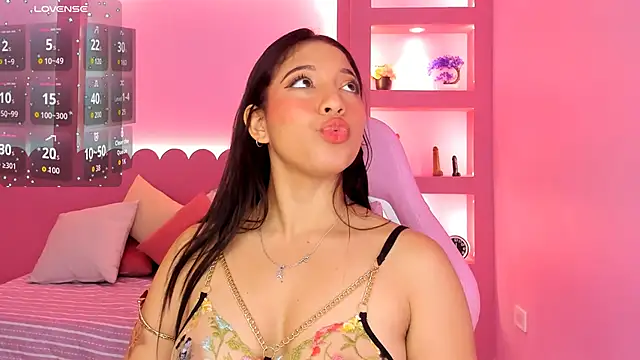 Snapshot of Holy_Lux chatting on 04-01-26, 01:41 Holy Lux online show from 04-01-26, 01:41