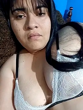Orianamzn21 online show from 06-11-26, 08:11