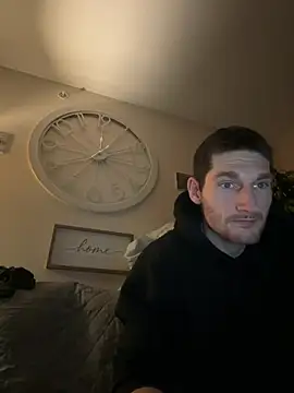 Snapshot of Aarondeweese27 chatting on 02-24-26, 12:39 Aarondeweese27 online show from 02-24-26, 12:39