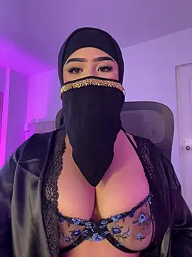 Snapshot of Yasmin_cute chatting on 07-06-26, 02:46 Yasmin cute online show from 07-06-26, 02:46