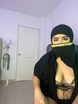 Snapshot of Yasmin_cute chatting on 06-30-26, 01:11 Yasmin cute online show from 06-30-26, 01:11