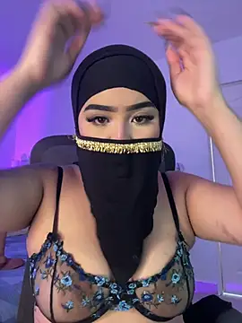 Snapshot of Yasmin_cute chatting on 07-15-26, 02:02 Yasmin cute online show from 07-15-26, 02:02