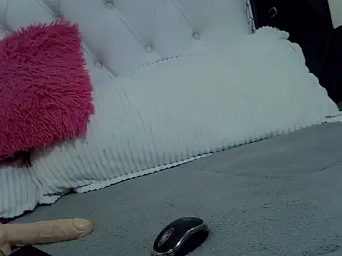 Candy19921 online show from 02-28-26, 06:07