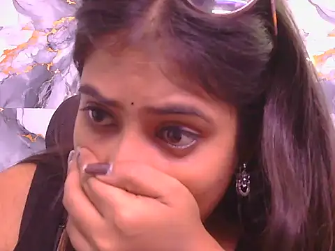 Aayesha-queen online show from 05-16-26, 10:36