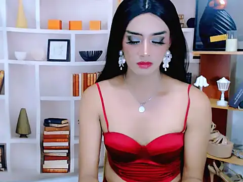 Queeny Cassandra online show from 05-12-26, 06:43