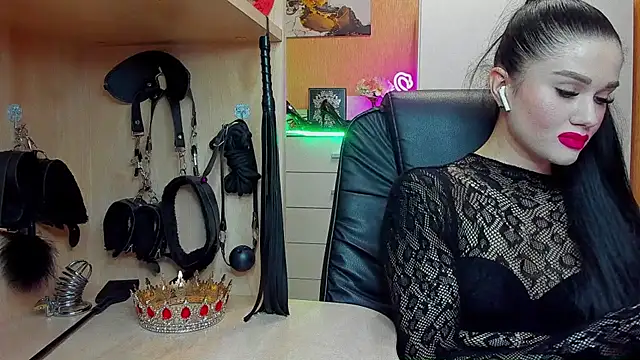 KristiTopxx online show from 04-19-26, 07:16