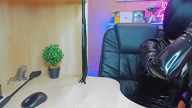 KristiTopxx online show from 02-24-25, 08:47