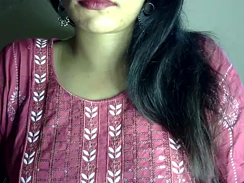 Neha Sharma2 online show from 04-19-26, 09:43