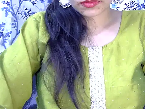 Snapshot of Neha_Sharma2 chatting on 06-14-26, 01:56 Neha Sharma2 online show from 06-14-26, 01:56