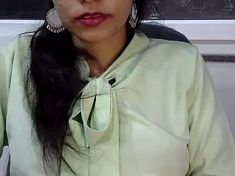 Neha Sharma2 online show from 04-01-26, 01:52