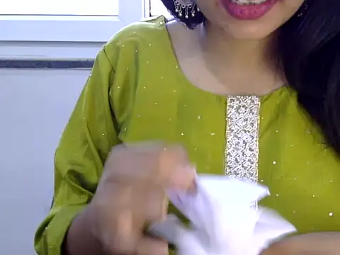 Neha Sharma2 online show from 05-28-26, 11:16