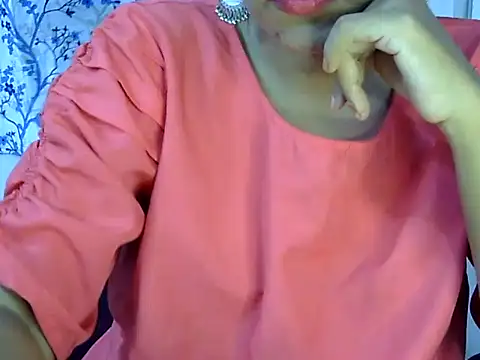 Snapshot of Neha_Sharma2 chatting on 06-11-26, 01:52 Neha Sharma2 online show from 06-11-26, 01:52