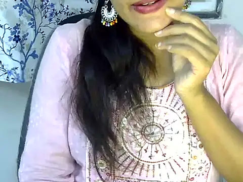 Snapshot of Neha_Sharma2 chatting on 07-12-26, 01:45 Neha Sharma2 online show from 07-12-26, 01:45