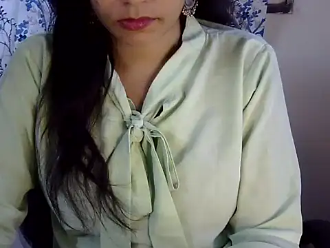 Snapshot of Neha_Sharma2 chatting on 07-07-26, 01:03 Neha Sharma2 online show from 07-07-26, 01:03