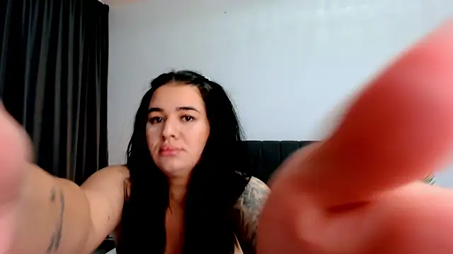 Snapshot of Layla_Ress chatting on 07-09-26, 04:24 Layla Ress online show from 07-09-26, 04:24