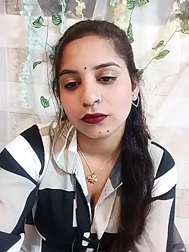 lovely-girl99 online show from 03-18-26, 06:05