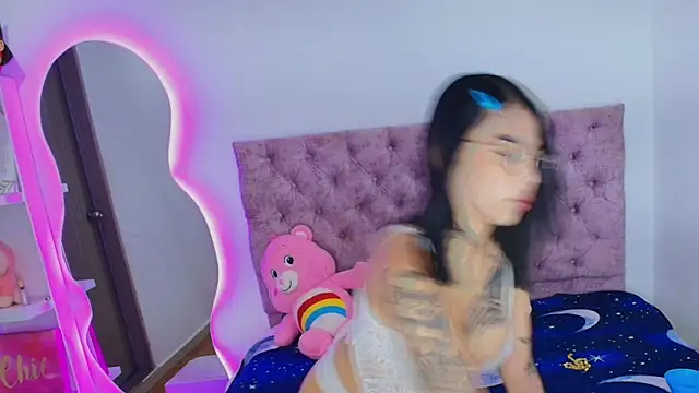 CamilaVelour online show from 03-31-26, 03:30