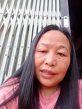 heesuu11 online show from 03-01-26, 09:42