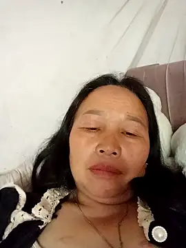 heesuu11 online show from 04-05-26, 06:20