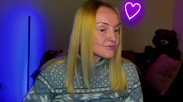 Snapshot of Bella_soulmate chatting on 04-11-26, 07:45 Bella soulmate online show from 04-11-26, 07:45