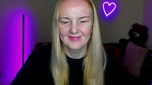 Snapshot of Bella_soulmate chatting on 04-04-26, 05:25 Bella soulmate online show from 04-04-26, 05:25