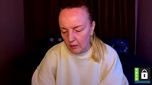 Snapshot of Bella_soulmate chatting on 04-16-26, 11:22 Bella soulmate online show from 04-16-26, 11:22