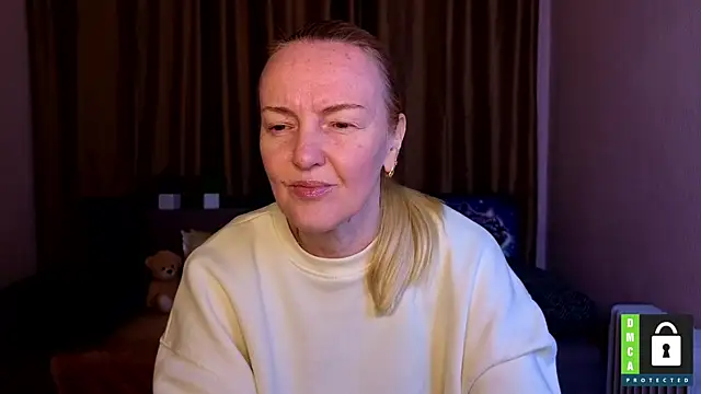 Snapshot of Bella_soulmate chatting on 04-12-26, 11:24 Bella soulmate online show from 04-12-26, 11:24