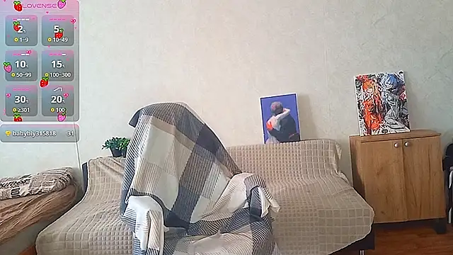 Snapshot of LouiseDew chatting on 02-24-26, 07:31 LouiseDew online show from 02-24-26, 07:31