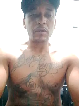 Snapshot of Rodr_go14 chatting on 07-15-26, 01:51 Rodr go14 online show from 07-15-26, 01:51