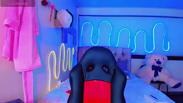 Alisson Taylor 1 online show from 02-25-26, 10:26