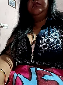 Moonae online show from 02-25-26, 03:01