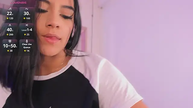 KatherineRuiz  online show from 04-15-26, 12:42