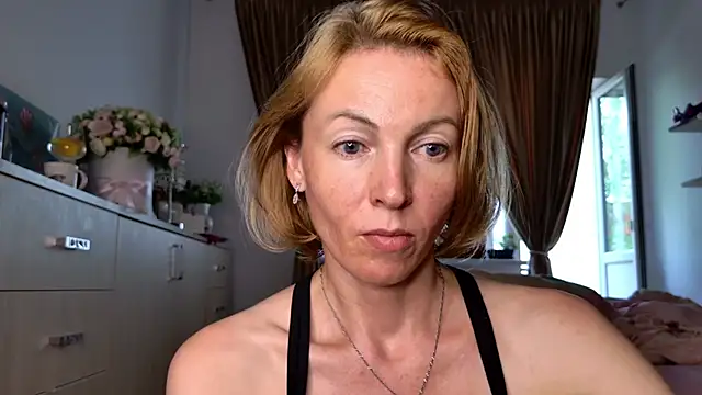 Snapshot of angelicfenix chatting on 05-17-26, 01:33 angelicfenix online show from 05-17-26, 01:33