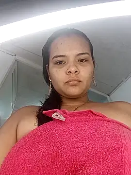 Emily Rouse23 online show from 04-30-26, 08:49