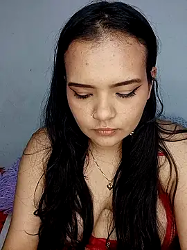 Emily Rouse23 online show from 04-28-26, 02:27