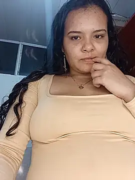 Emily Rouse23 online show from 05-21-26, 03:04