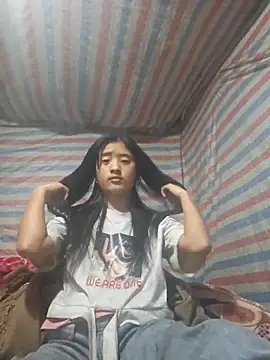 Lala-labu online show from 03-06-26, 01:55