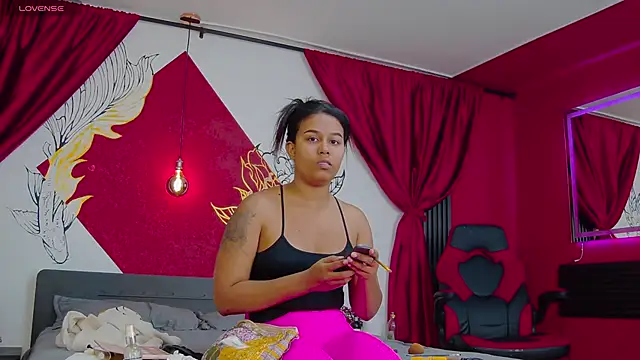 Luna Dante fox online show from 03-12-26, 11:58