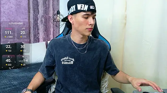 AronTawers online show from 05-22-26, 08:07