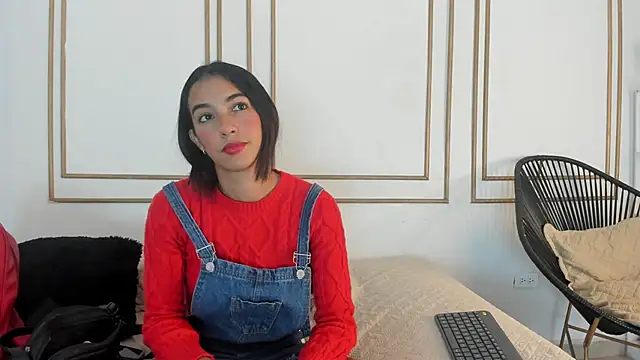 emily gaviria1 online show from 04-28-26, 12:20