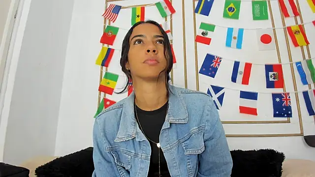 Snapshot of emily_gaviria1 chatting on 07-15-26, 01:51 emily gaviria1 online show from 07-15-26, 01:51
