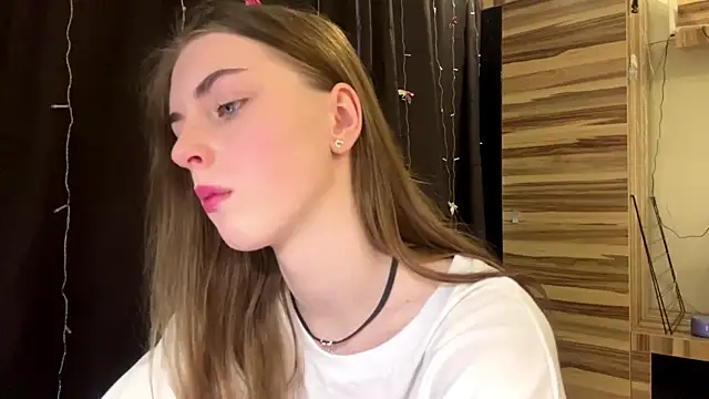 PollyDream online show from 03-02-26, 08:21