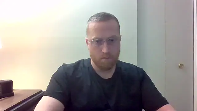 Snapshot of tytheexhibionist chatting on 03-01-26, 02:33 tytheexhibionist online show from 03-01-26, 02:33