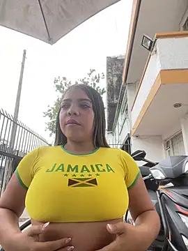 AdaPink  online show from 04-17-26, 03:37