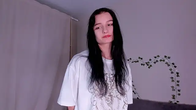 kira montelle online show from 02-26-26, 03:01